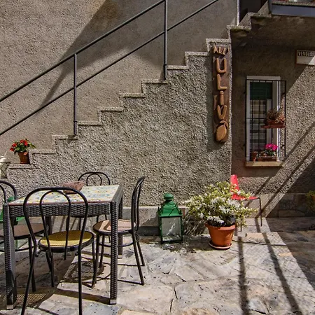 Holiday home Ulivo